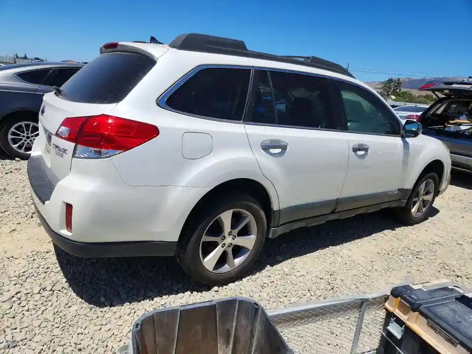 4S4BRBPC2E3310047 2014 SUBARU OUTBACK-2