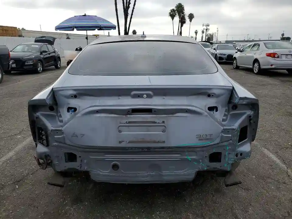 WAUW2AFC3HN038782 2017 AUDI A7-5