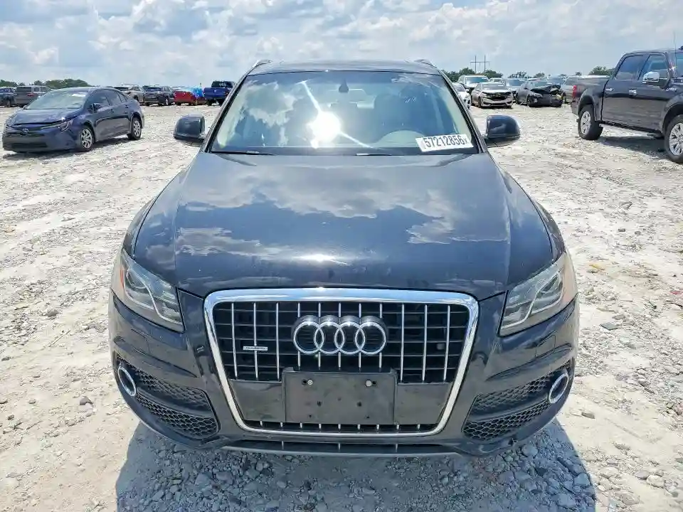 WA1DKAFP9BA077768 2011 AUDI Q5-4