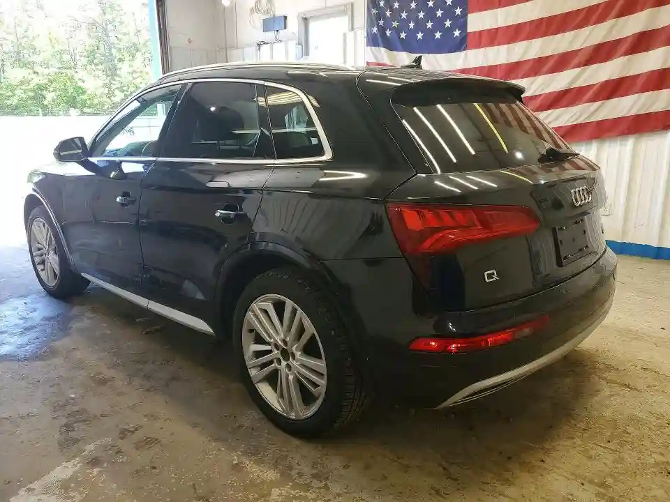 WA1BNAFY4J2002279 2018 AUDI Q5-1