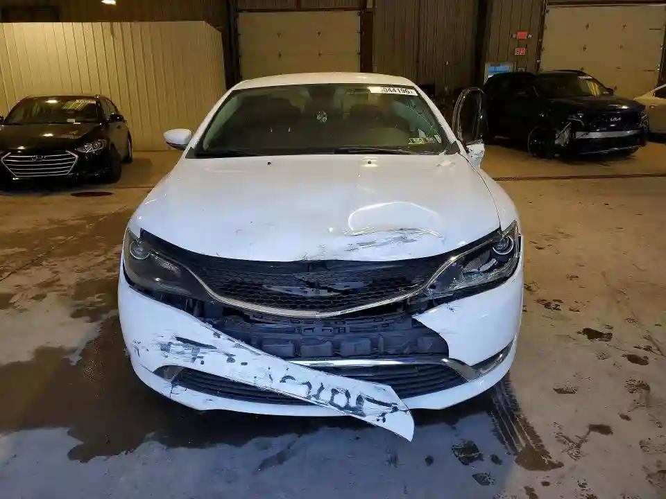 1C3CCCAB6FN705195 2015 CHRYSLER 200-4