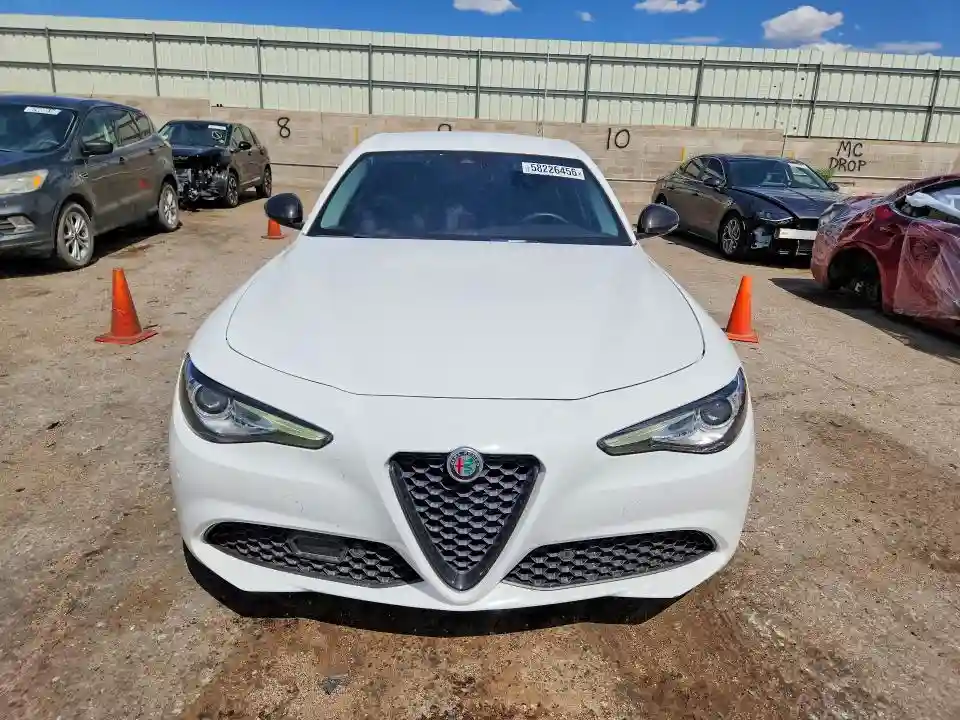 ZARFAMAN5M7646355 2021 ALFA ROMEO GIULIA-4