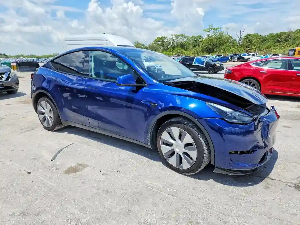 7SAYGDEE7PA170488 2023 TESLA MODEL Y-3