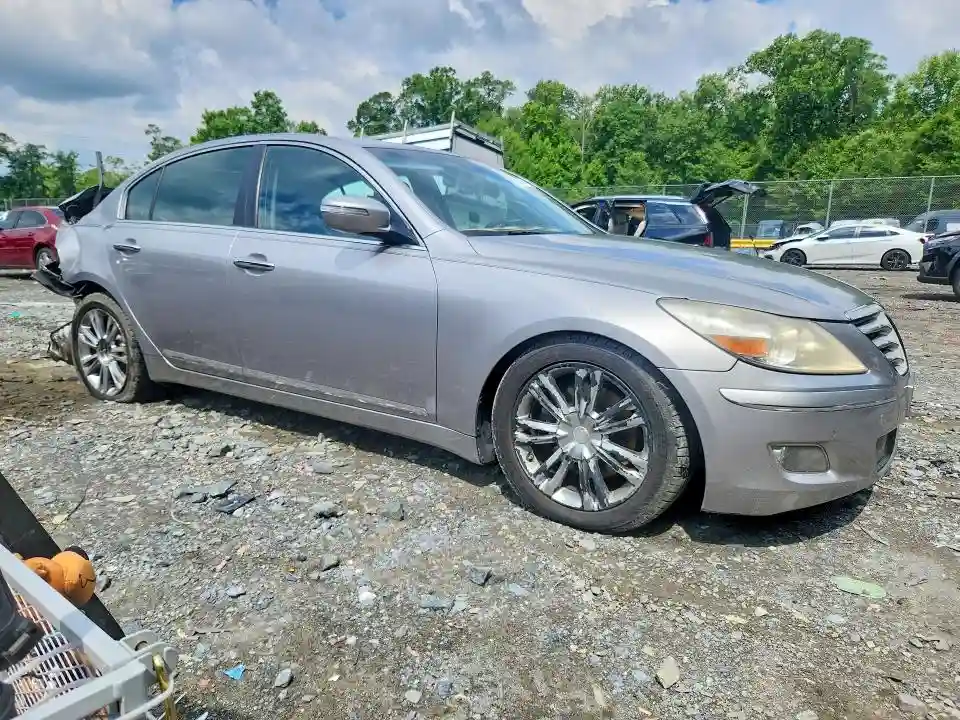 KMHGC4DF0BU133019 2011 HYUNDAI GENESIS-3