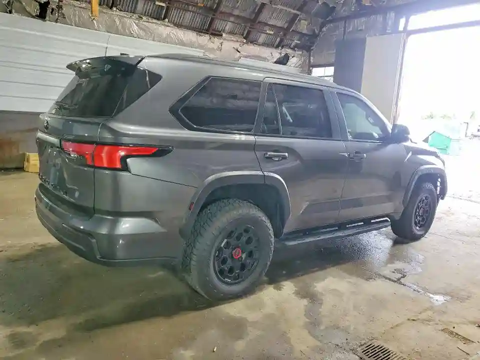 7SVAAABA7RX046755 2024 TOYOTA SEQUOIA-2
