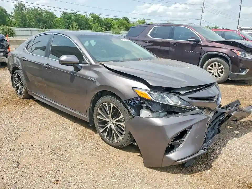 4T1B21HK9JU009123 2018 TOYOTA CAMRY SOLA-3