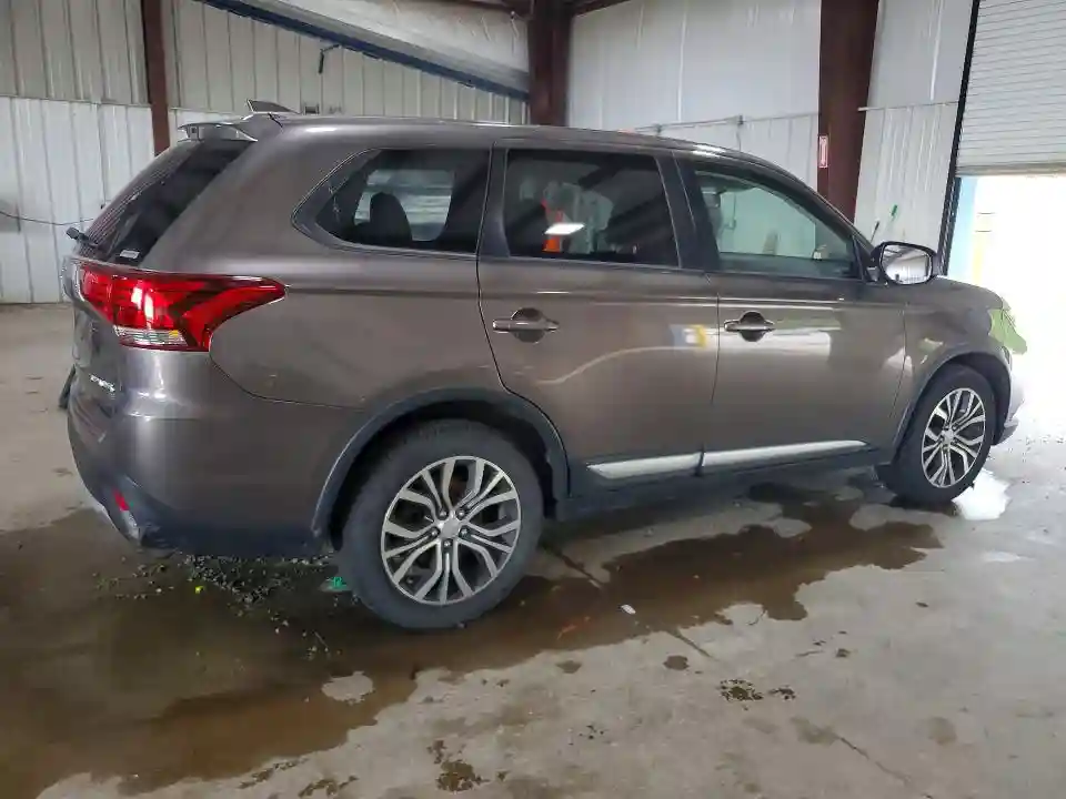 JA4AZ3A36HZ051959 2017 MITSUBISHI OUTLANDER-2