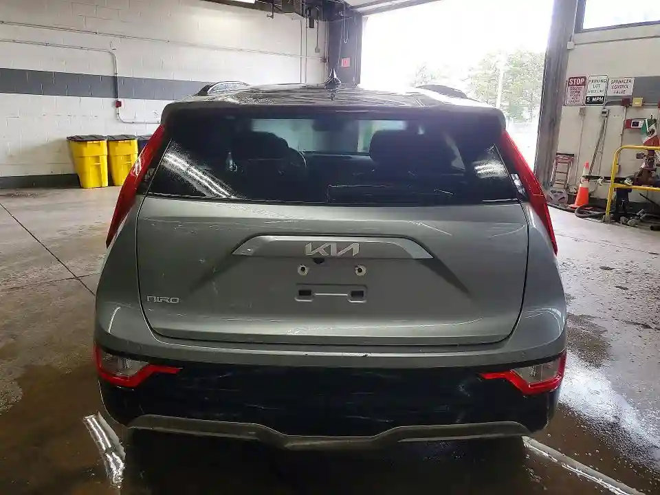 KNDCR3L12P5053966 2023 KIA NIRO WIND-5