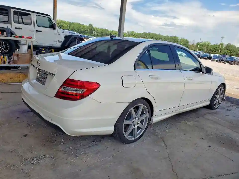 WDDGF4HB2ER309293 2014 MERCEDES-BENZ C-CLASS-2