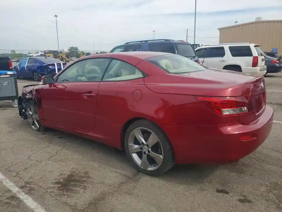 JTHFF2C26B2520632 2011 LEXUS IS-1