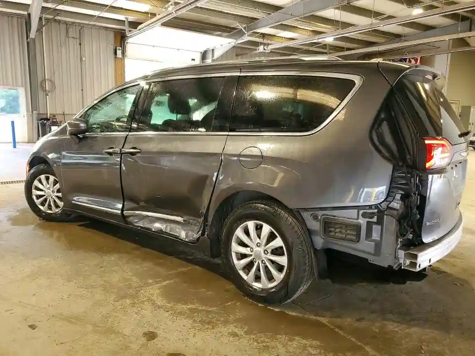 2C4RC1BG7KR588597 2019 CHRYSLER PACIFICA-1