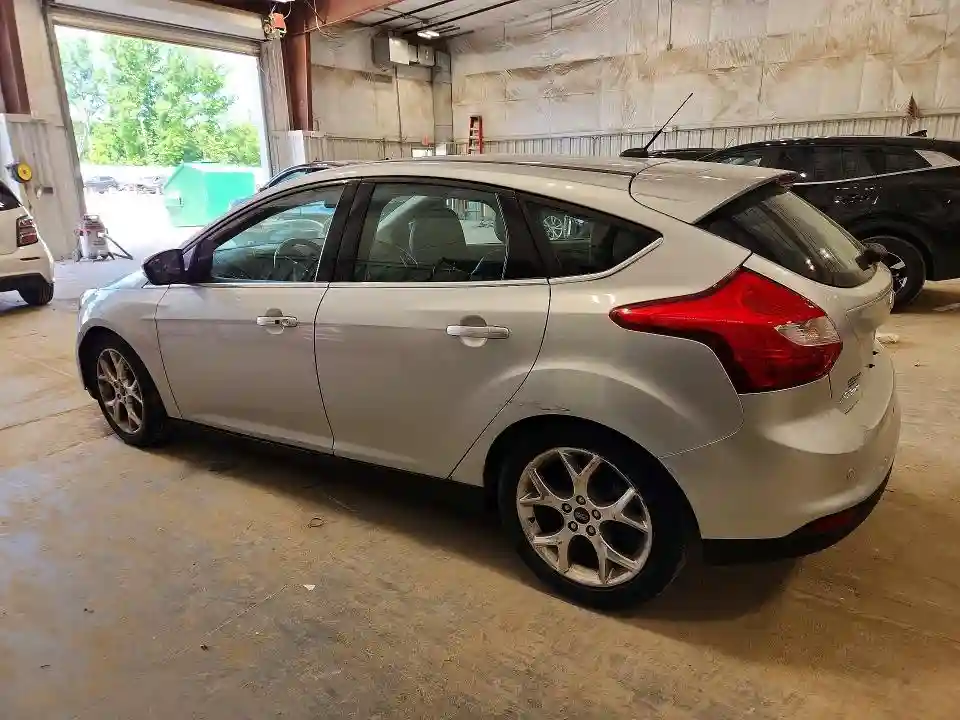 1FADP3N24EL292501 2014 FORD FOCUS-1