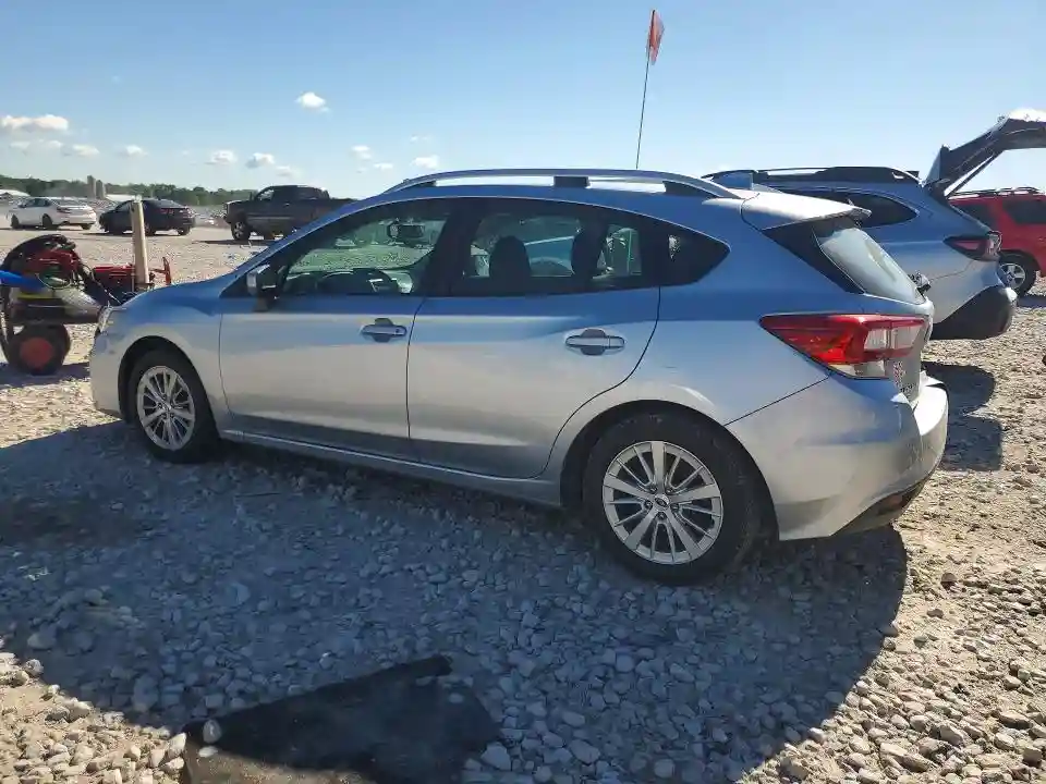 4S3GTAB67J3715158 2018 SUBARU IMPREZA-1
