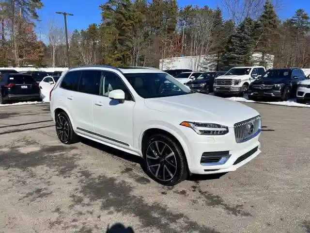 YV4BR0CK7M1700459 2021 VOLVO XC90 T8 RE-0