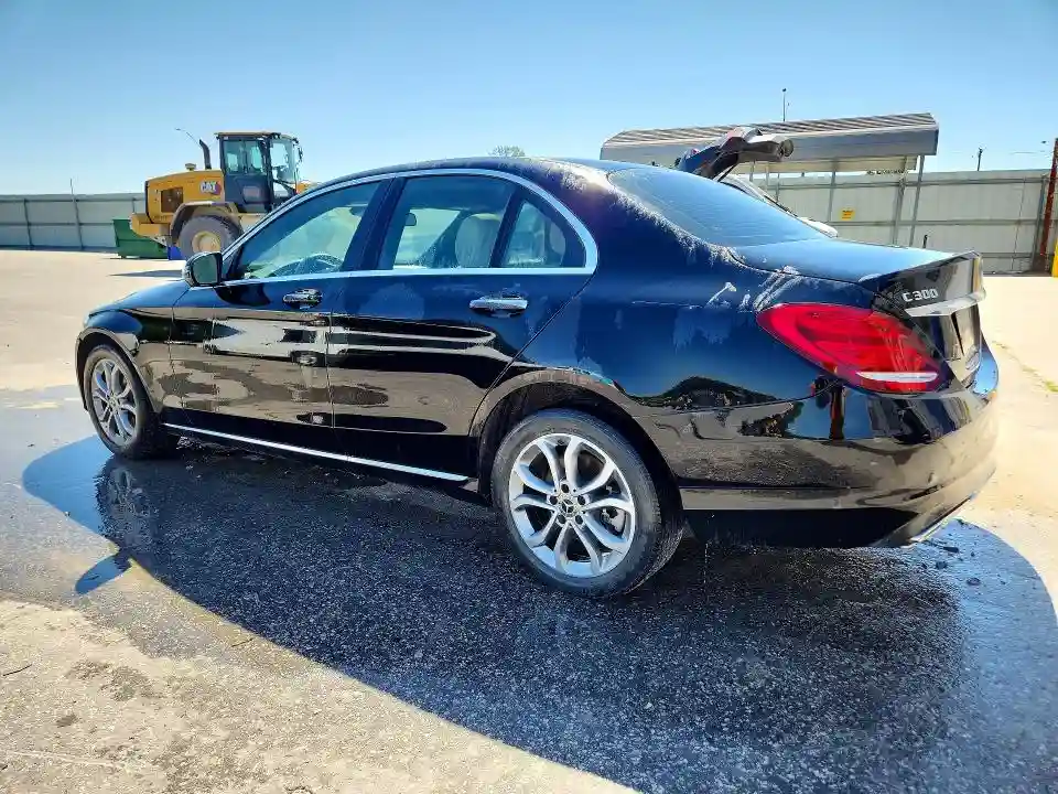 55SWF4KB8JU258069 2018 MERCEDES-BENZ C-CLASS-1