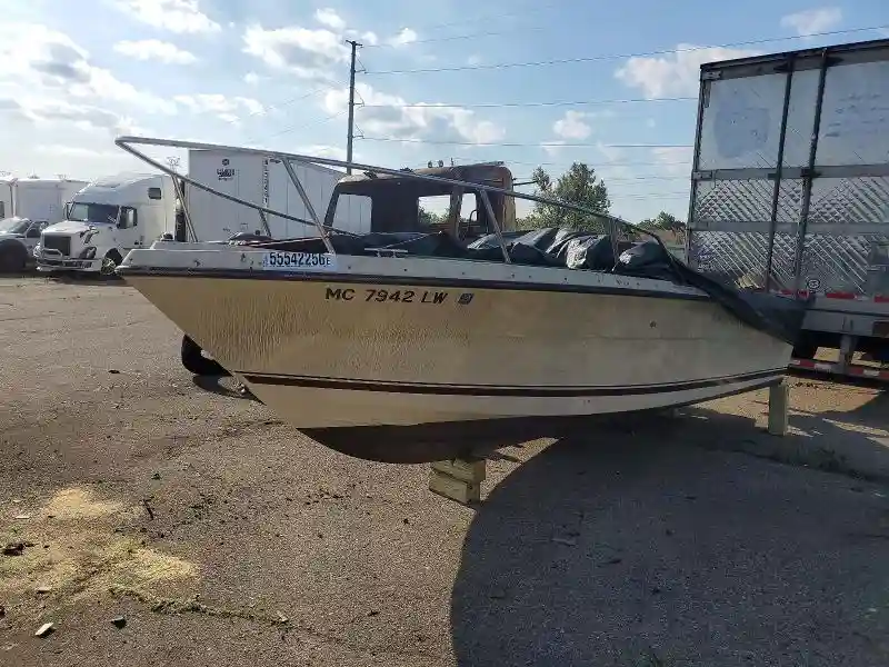 SSUC0085D686 1986 TIARA SPORTBOATS BOAT-1