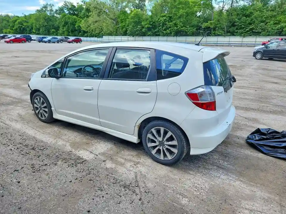 JHMGE8H54DC071090 2013 HONDA FIT-1