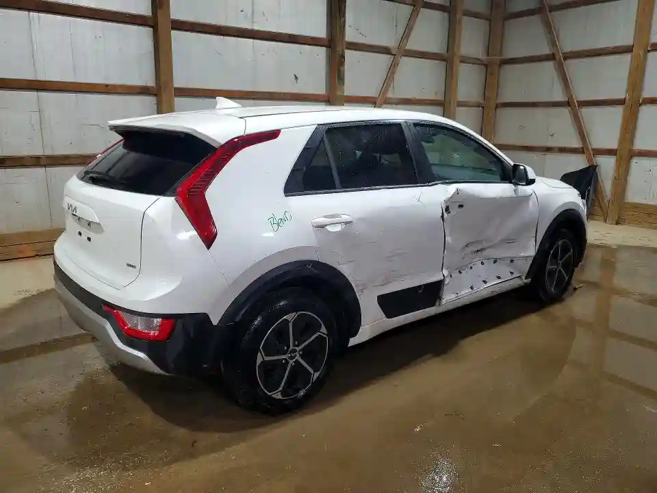 KNDCP3LE5T5318592 2026 KIA NIRO-2