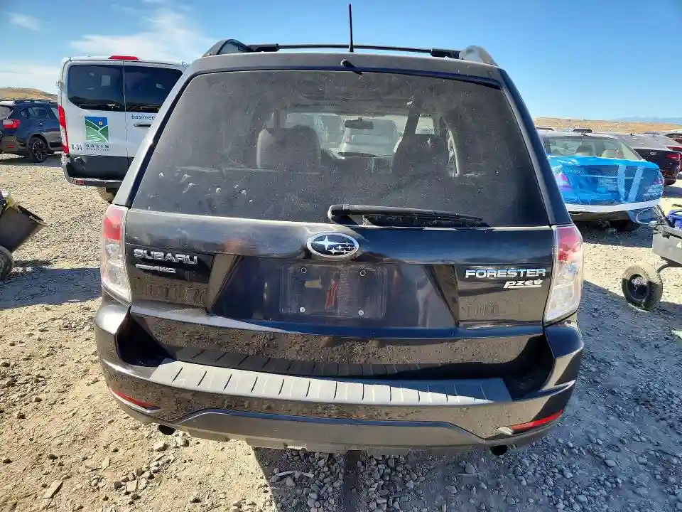 JF2SHADC9BH741068 2011 SUBARU FORESTER-5