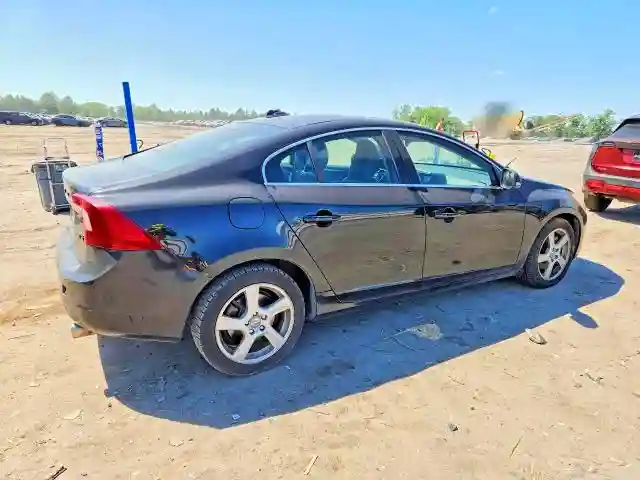 YV1612FS9D2186749 2013 VOLVO S60-2