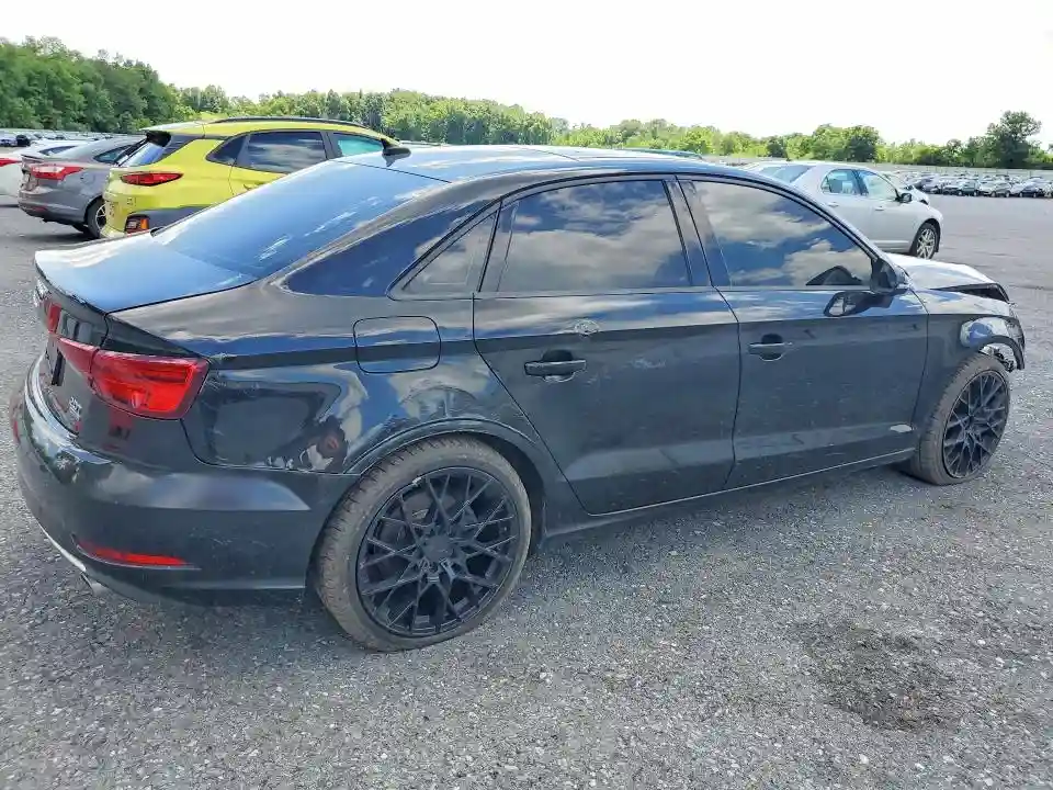 WAUB8GFF7J1011706 2018 AUDI A3-2