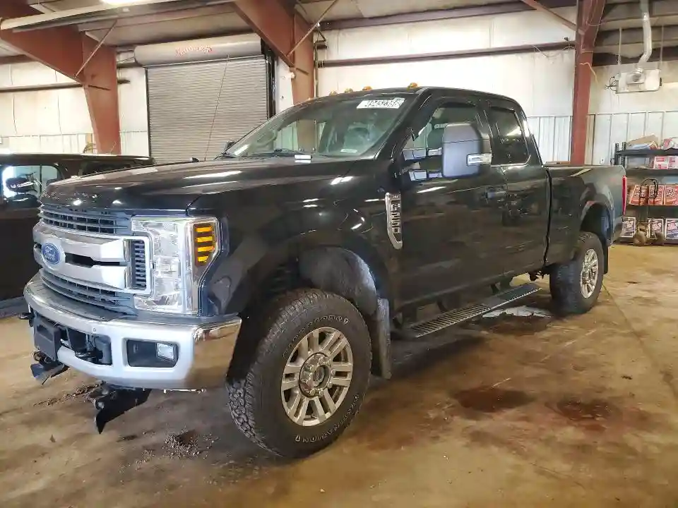 1FT7X2B6XJEB88425 2018 FORD F250-0