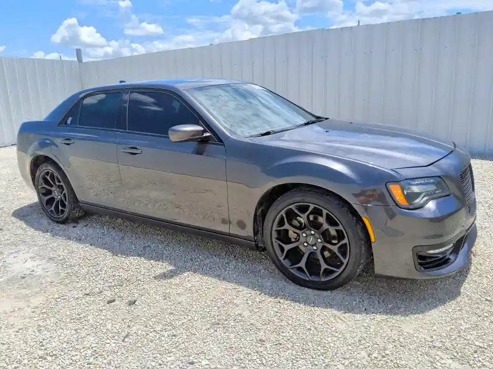 2C3CCABG1KH654206 2019 CHRYSLER 300-3