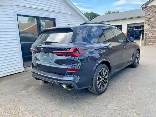 5UX23EU00R9S41300 2024 BMW X5-2