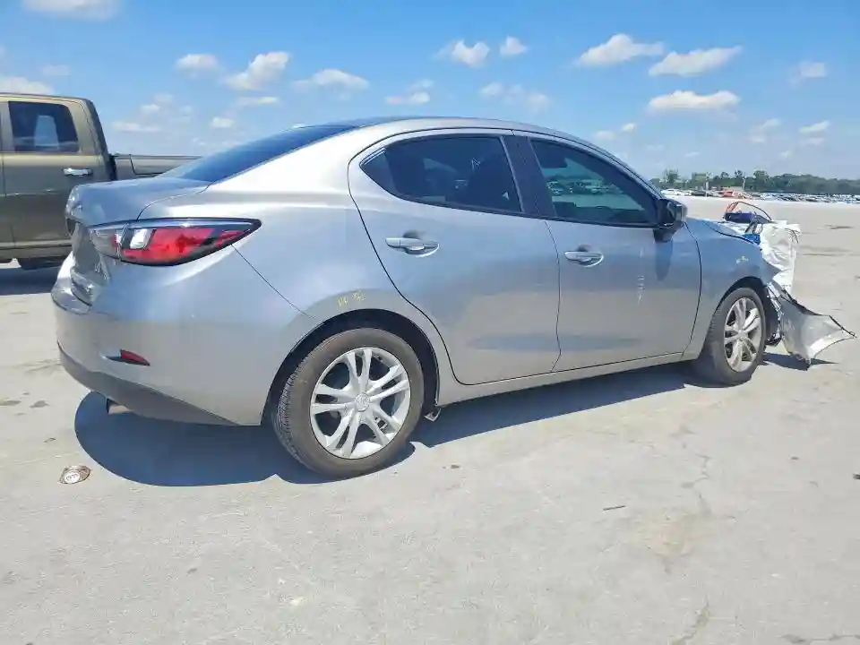 3MYDLBZV7GY104232 2016 SCION IA-2