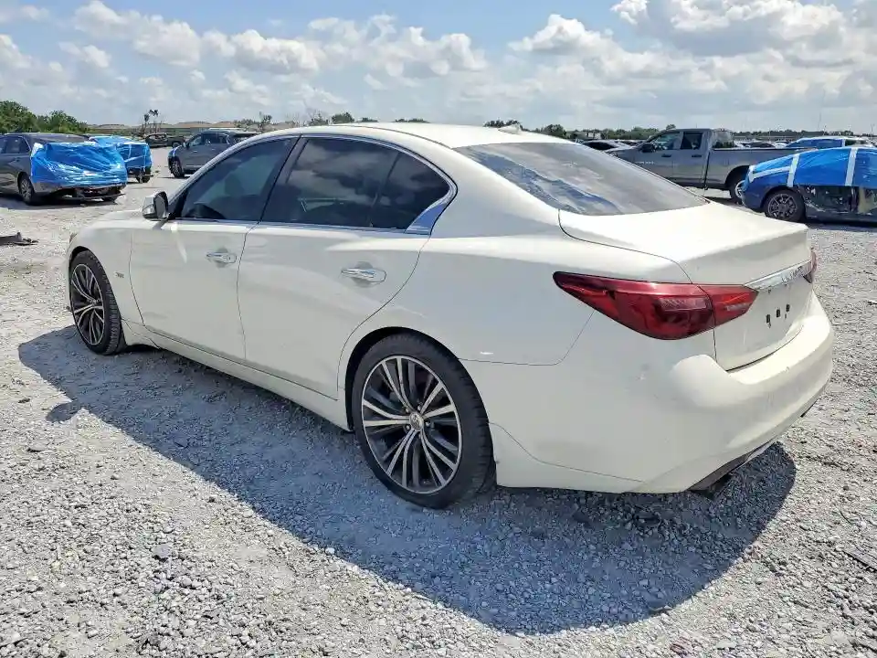 JN1EV7AP3JM360503 2018 INFINITI Q50-1
