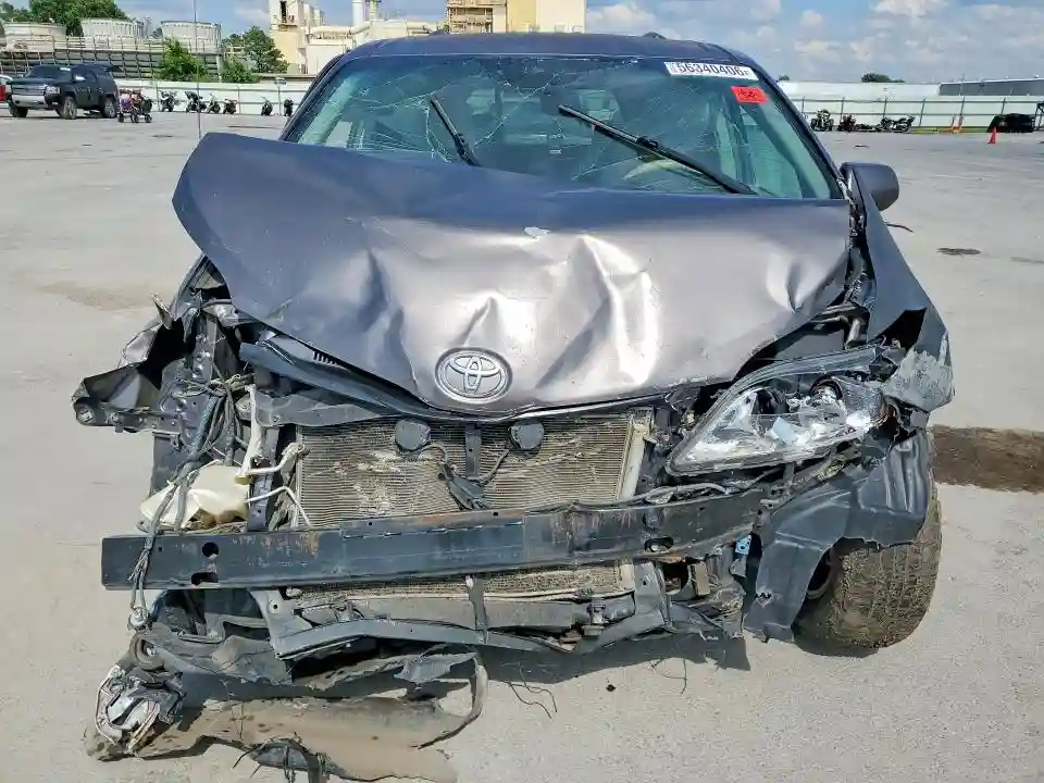 5TDKK3DC5ES453107 2014 TOYOTA SIENNA-4