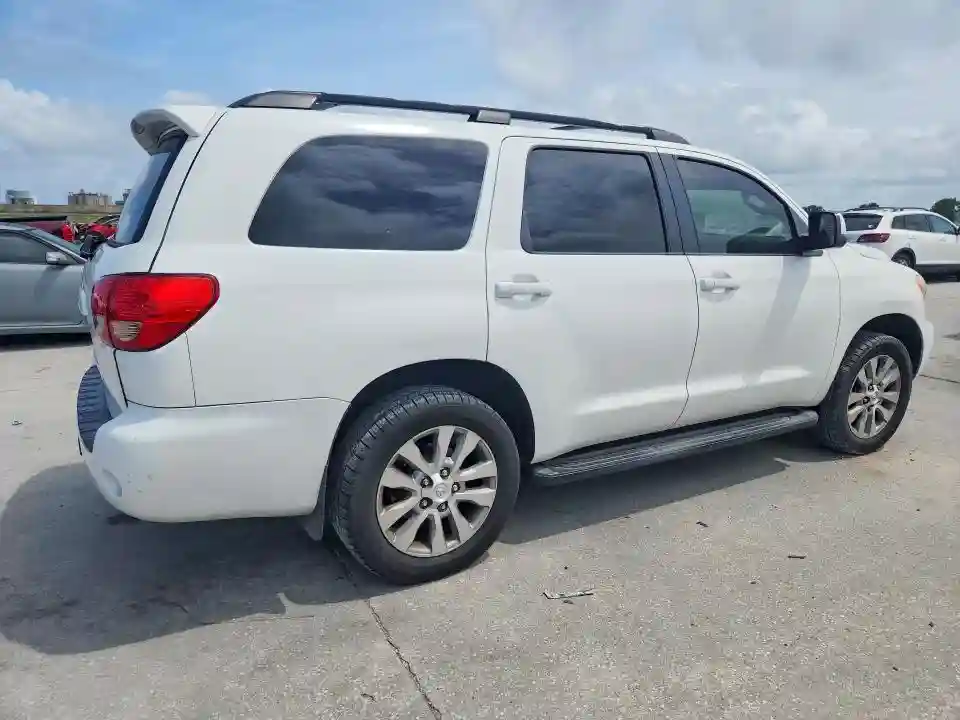 5TDZM5G14BS003085 2011 TOYOTA SEQUOIA-2