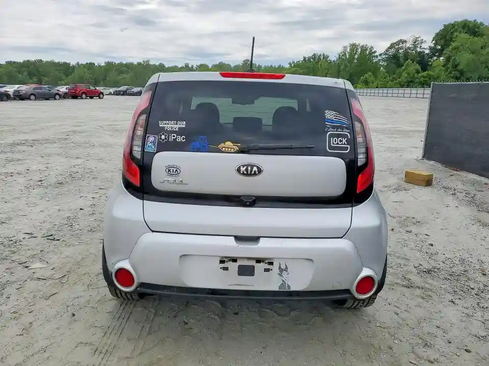 KNDJX3A5XG7858346 2016 KIA SOUL-5