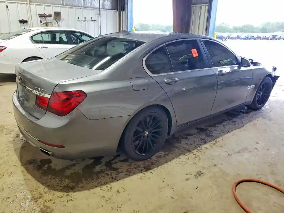 WBAYB6C58DD223728 2013 BMW 7 SERIES-2