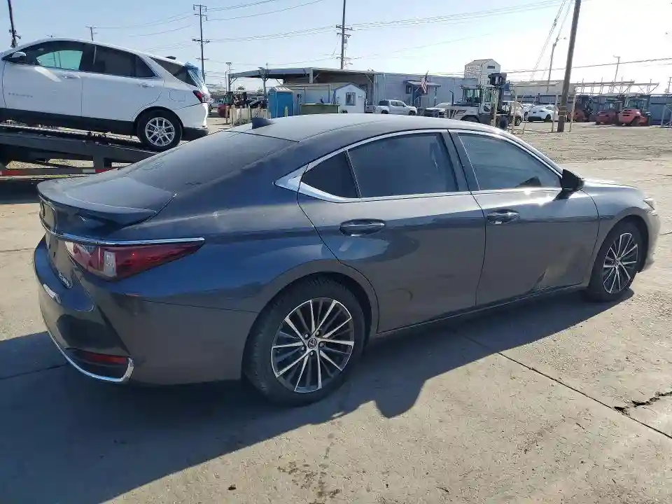 58ADA1C1XPU030526 2023 LEXUS ES300-2