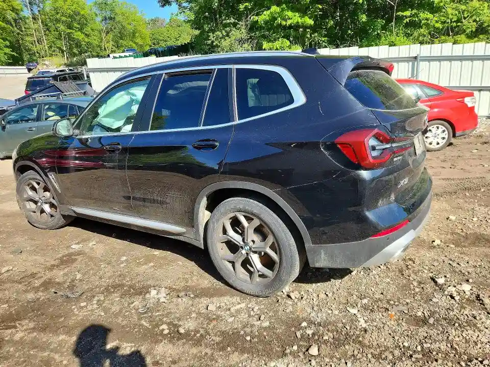 5UX43DP05N9J77733 2022 BMW X3-1