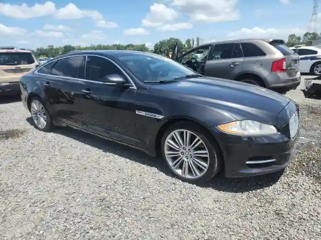 SAJWA2GE8CMV29327 2012 JAGUAR XJ-3