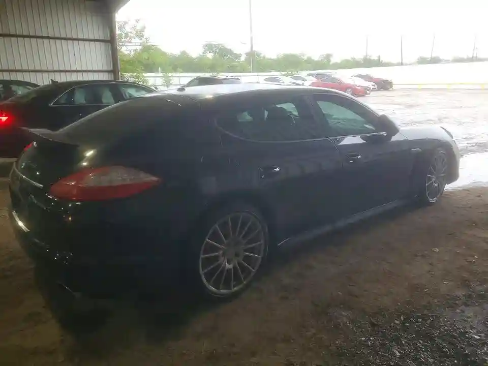 WP0AA2A71BL011244 2011 PORSCHE PANAMERA-2