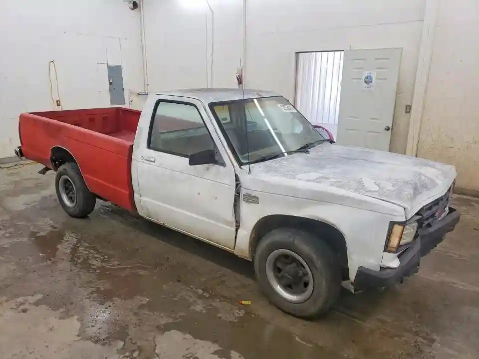 1GBCS14R0J2194383 1988 CHEVROLET S10-3