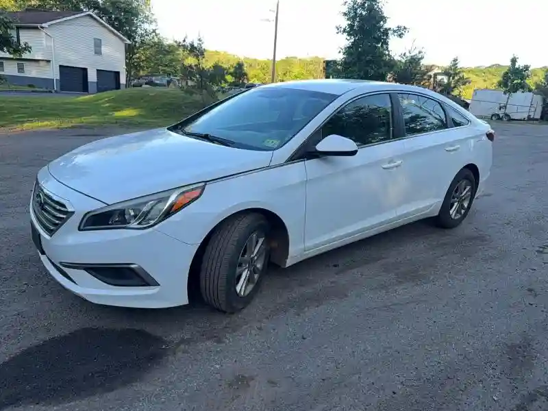 5NPE24AF9GH385775 2016 HYUNDAI SONATA-1