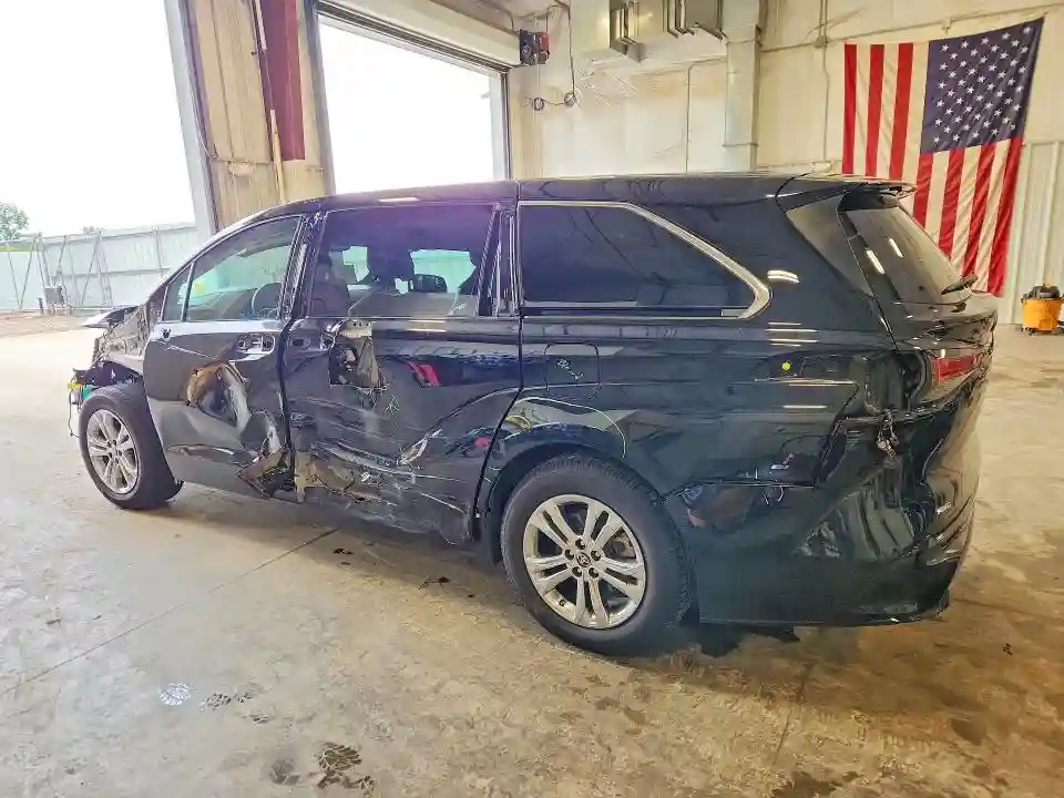 5TDDSKFC0NS061359 2022 TOYOTA SIENNA-1