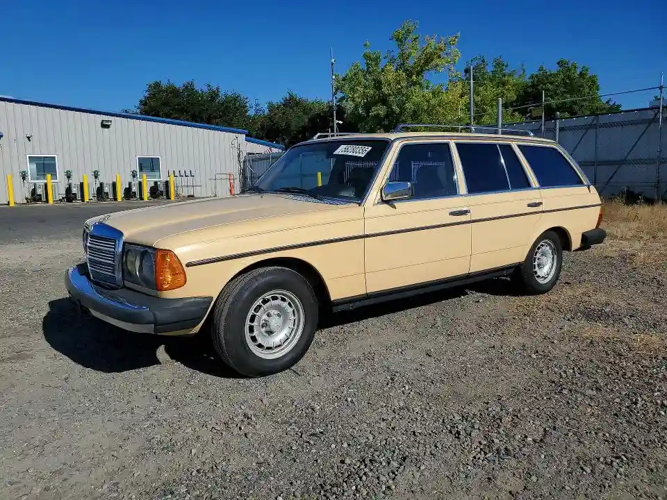 WDBAB93A5BN005481 1981 MERCEDES-BENZ 300-CLASS-0