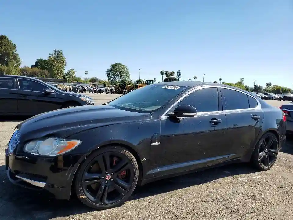 SAJWA0HE8BMR88679 2011 JAGUAR XF-0