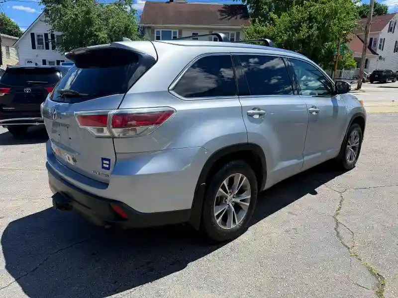 5TDJKRFH3FS075698 2015 TOYOTA HIGHLANDER-2