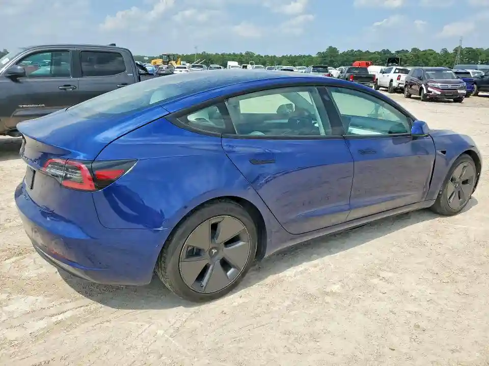 5YJ3E1EA9MF989798 2021 TESLA MODEL 3-2