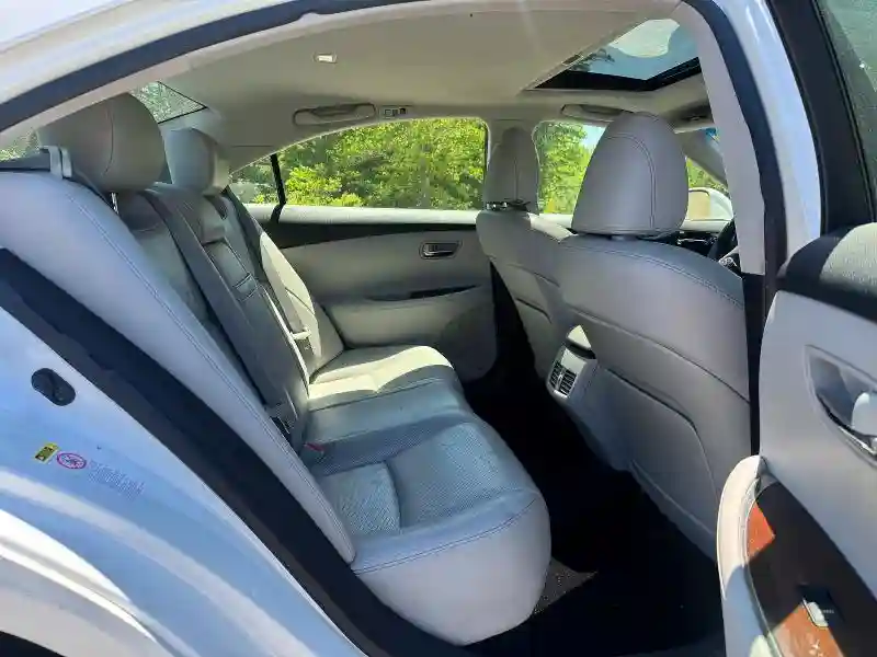 JTHBK1EG8B2433666 2011 LEXUS ES350-5
