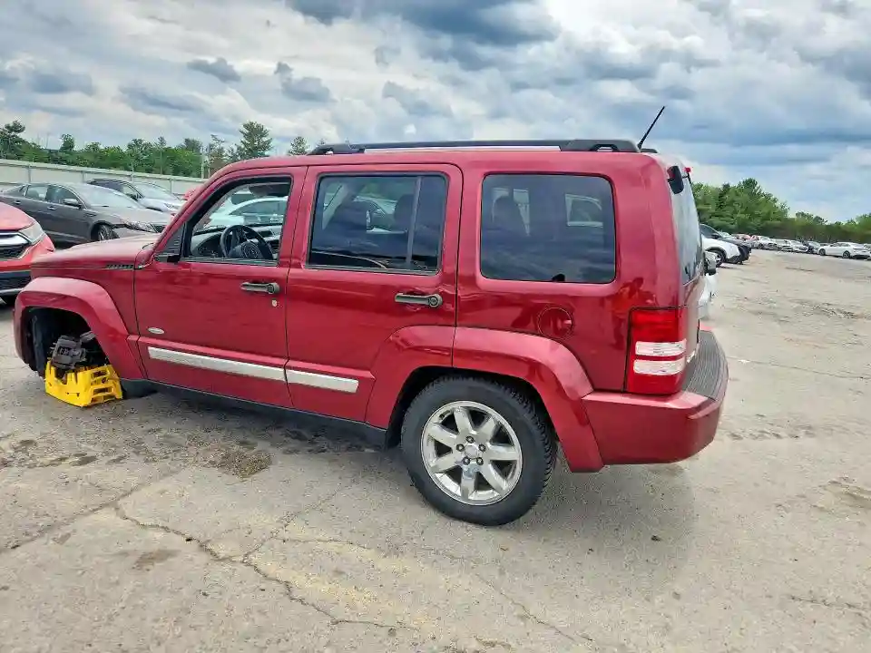 1C4PJMAK6CW203317 2012 JEEP LIBERTY-1