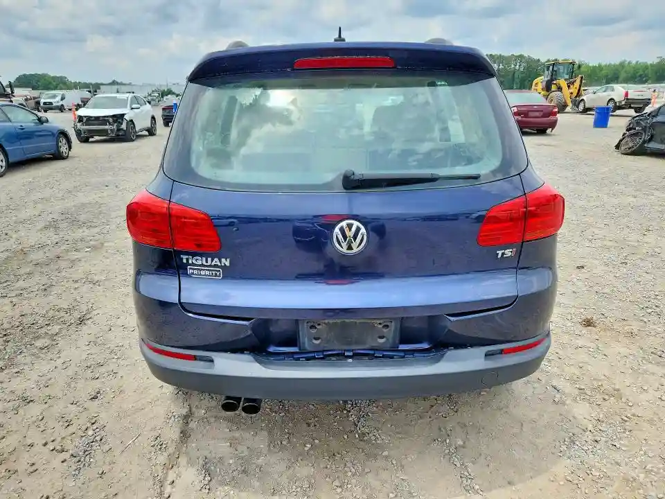 WVGAV7AX3GW600699 2016 VOLKSWAGEN TIGUAN-5