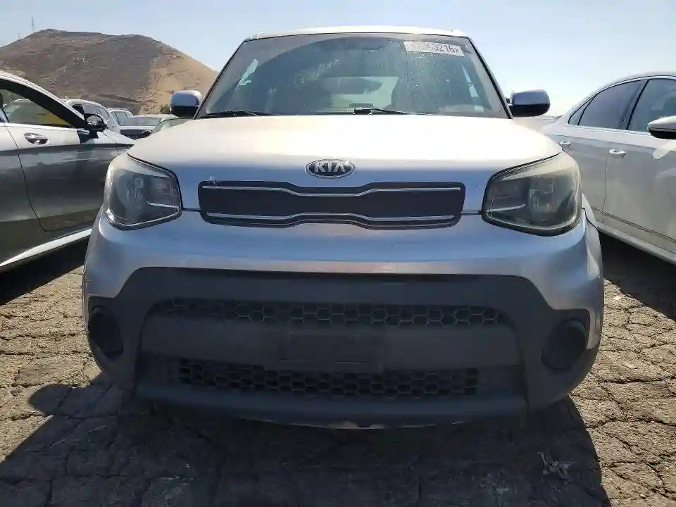 KNDJN2A20J7622091 2018 KIA SOUL-4