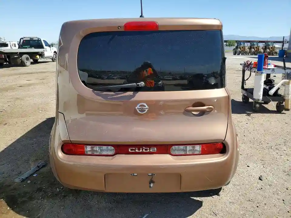 JN8AZ2KR9BT206120 2011 NISSAN CUBE-5
